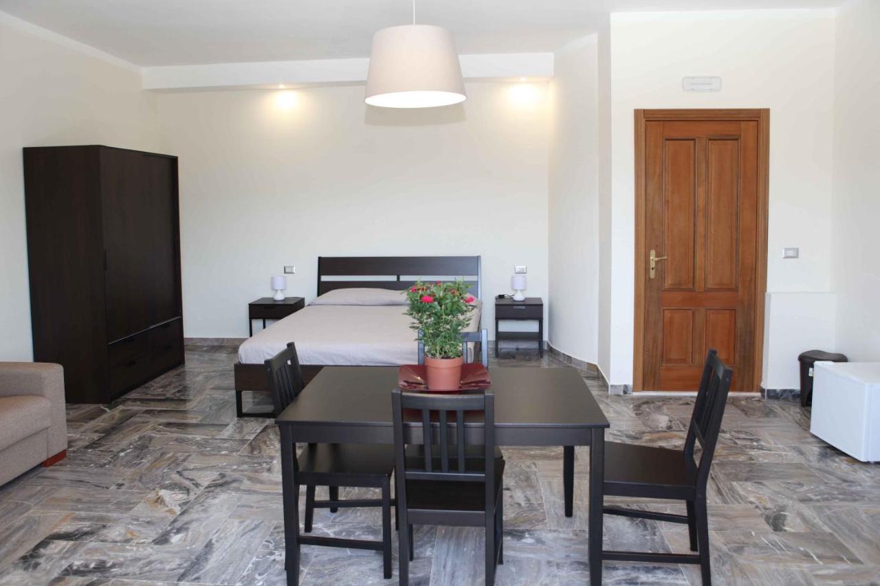 Pompei Gryllus Bed & Breakfast Exterior photo
