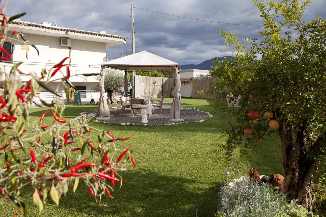 Pompei Gryllus Bed & Breakfast Exterior photo